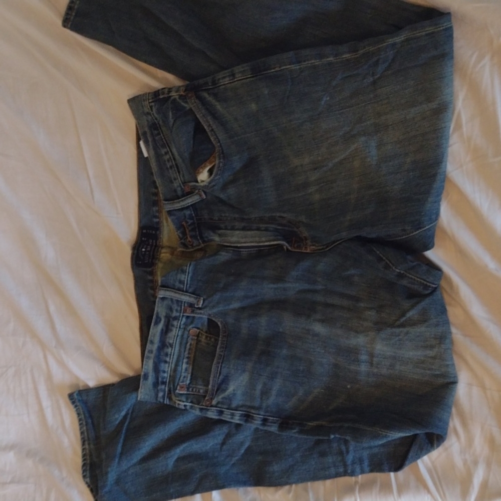 Lucky Brand Athletic Fit. 32 x 30